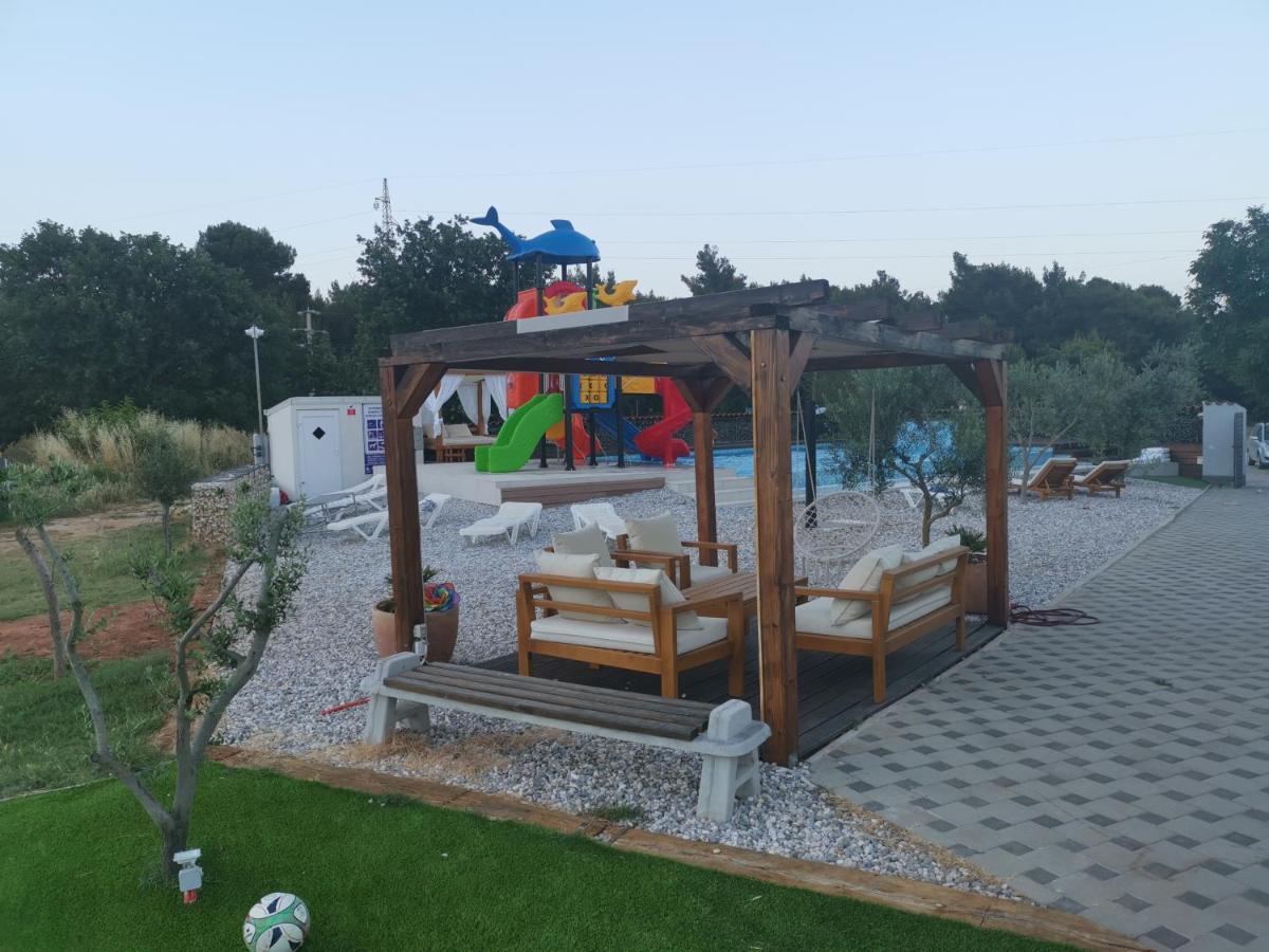 Camper For Two Ξενοδοχείο Banjole Εξωτερικό φωτογραφία