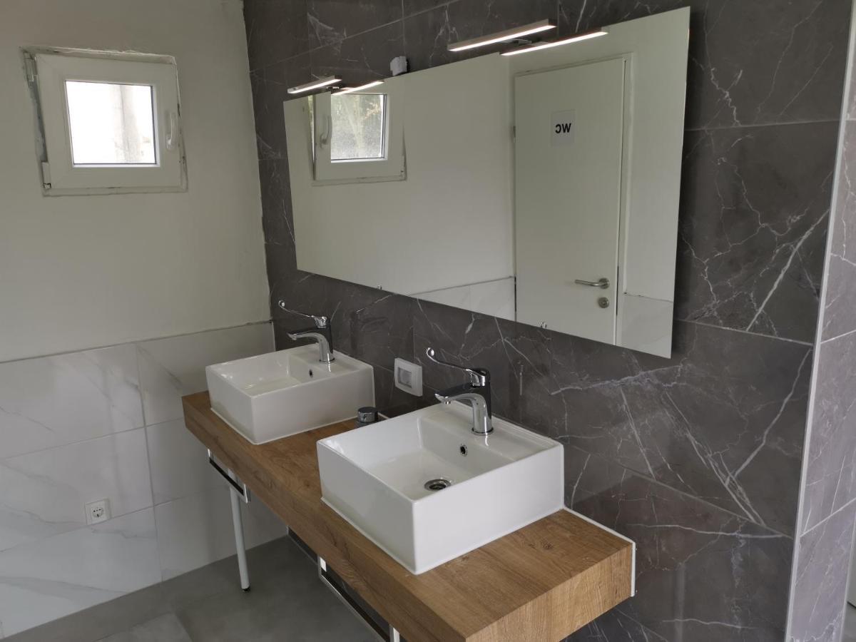 Camper For Two Ξενοδοχείο Banjole Εξωτερικό φωτογραφία