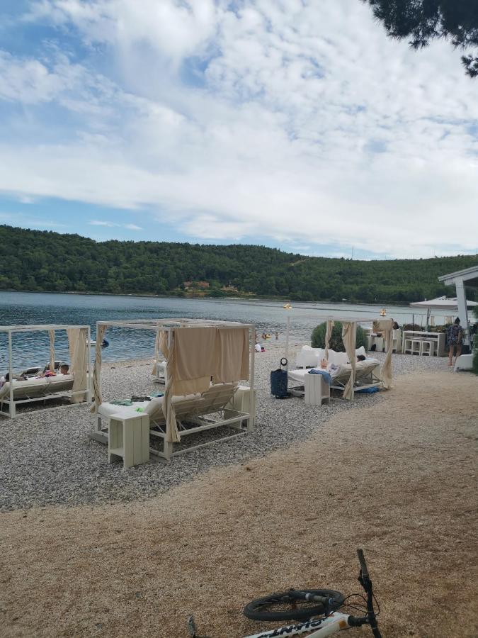 Camper For Two Ξενοδοχείο Banjole Εξωτερικό φωτογραφία
